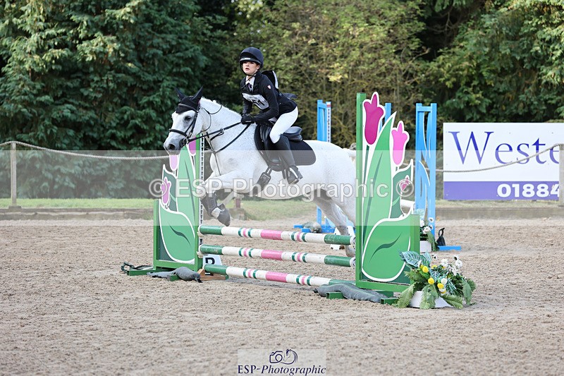 240823X-084215-14203 - 60cm R1 8.30 to 10.00