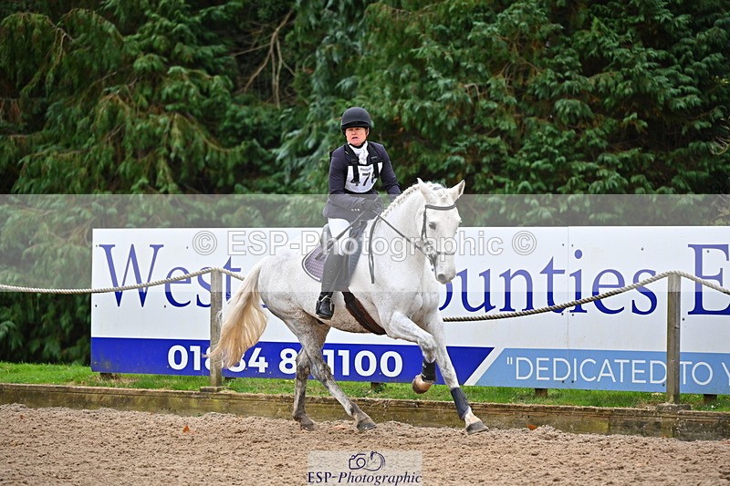 251026A-161345-26680 - F-476-Romellie.Brown