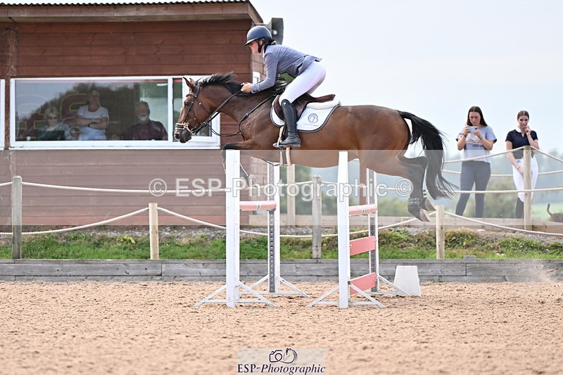 240828A-150859-01131 - Cls 4 Snr Newcomers and 1.10m Open