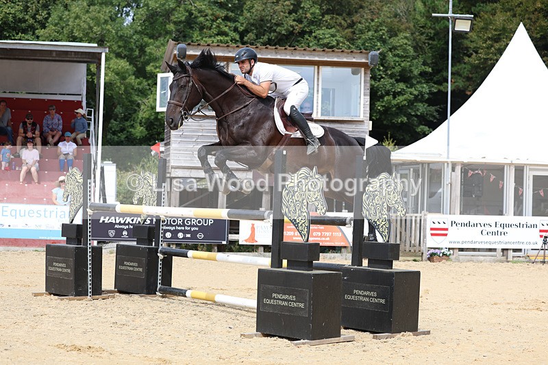 3E7A4507 - Class 9: Senior 1.30m open