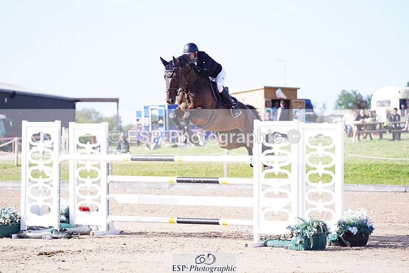 240803A-170628-09463 - Cls 33 National 1.40m Open