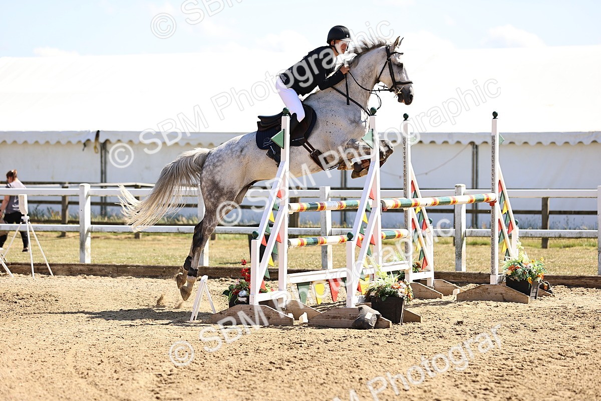 SBM_015262 - Class 16 - Senior foxhunter - 1.20m Open