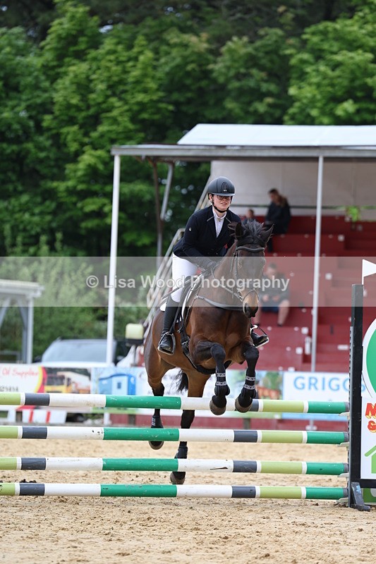 3E7A6093 - Class 4: Senior British Novice/90cm open