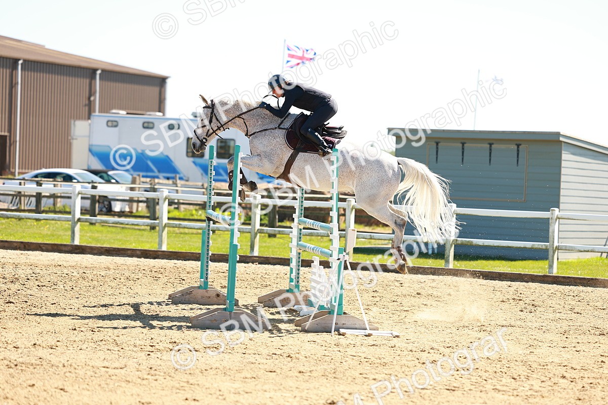SBM_001757 - Class 5 - Senior Foxhunter - 1.20m