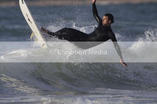 SU 080509 28 - Surf May 09