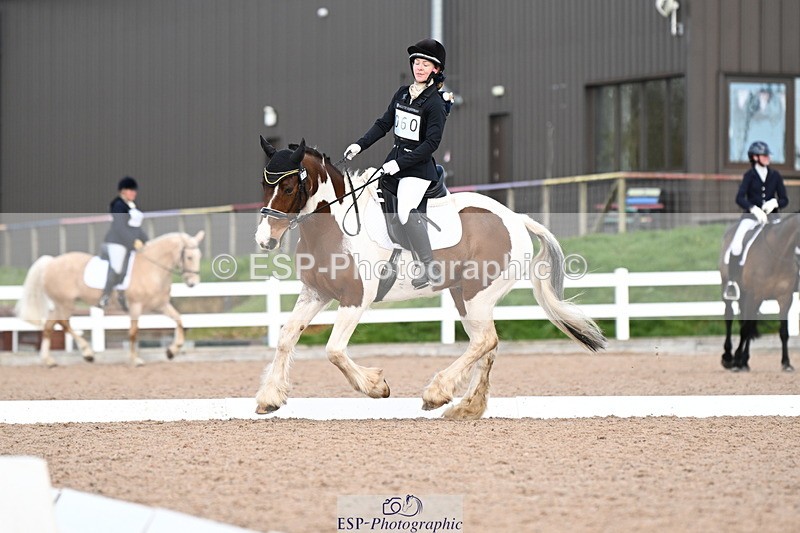 240324A-130828-02800 - Novice 27, 12.30 to 13.50