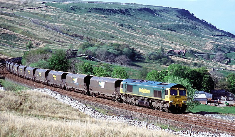 27th April 2011 - Settle to Carlisle Railway.