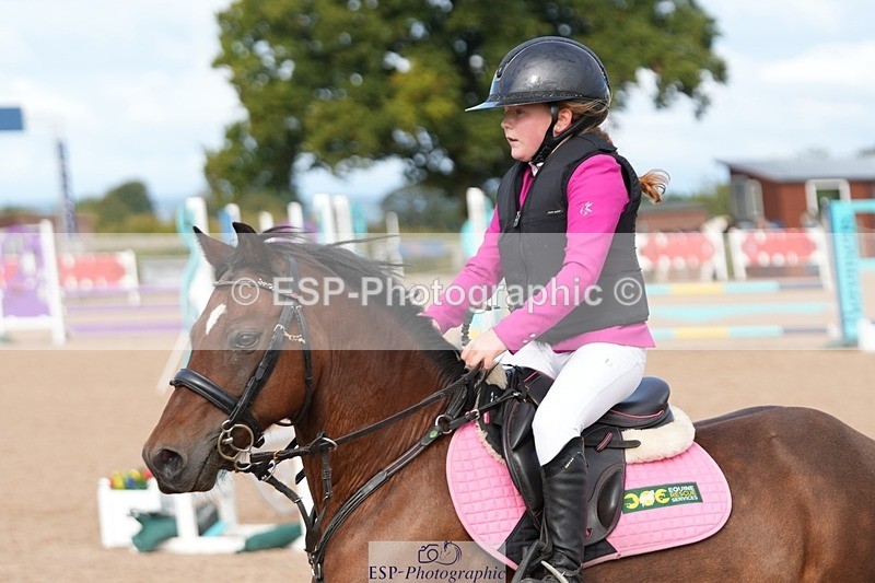 250921-102517-02183 - Cls 4 Pony British Novice and 80cm