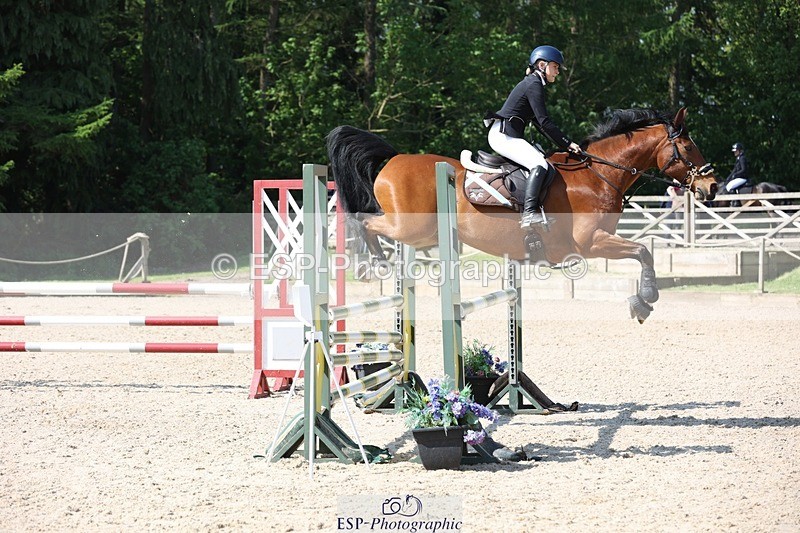 230513-101707-03753 - Cls 18 Snr 1.05m Open