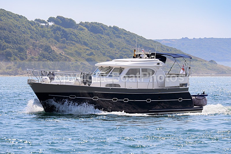 180708 ALLEGRETTO 1Y3A1132 - Flybridge Cruisers