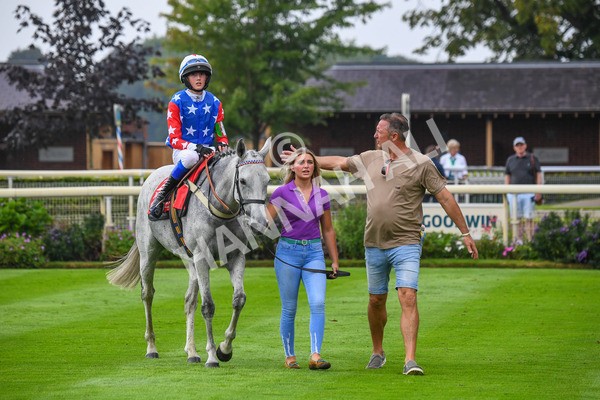 100923-Pony Race 2-0311 - Pony Race 2 12.45 The Dragon (TV and Film) Studios Pony Race 148cm & Under