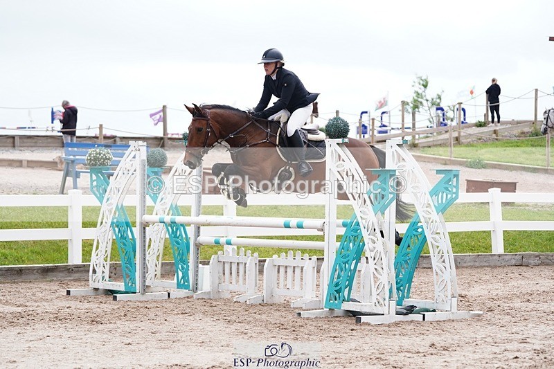 250524-121244-06549 - Cls 21 A&B Snr Disco & 1.00m Open