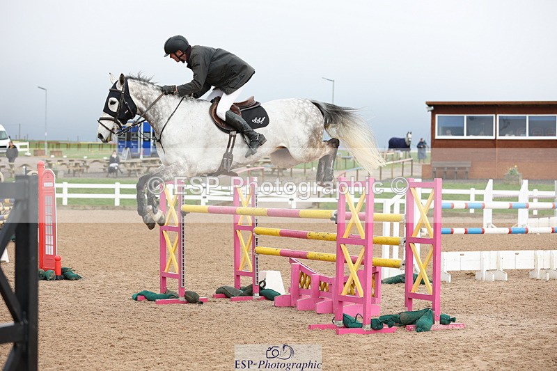 240223A-151342-02202 - Cls 6 Foxhunter and 1.20m Open