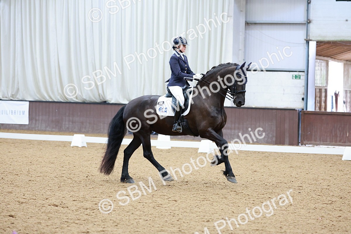 SBM_005856 - Class 3 - Medium 6 - 14.40-15.52