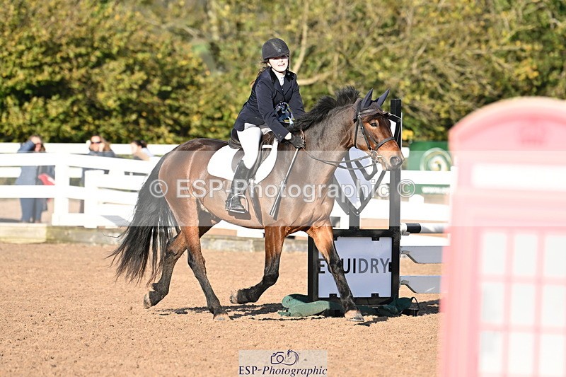 241026A-103407-00188 - SAT Cls 3 Pony Intro 70cm
