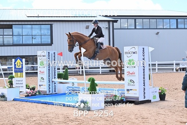 BPP_5254 - CLASS 8 THURS HOYS GFS Saddles Senior Newcomers Second Round