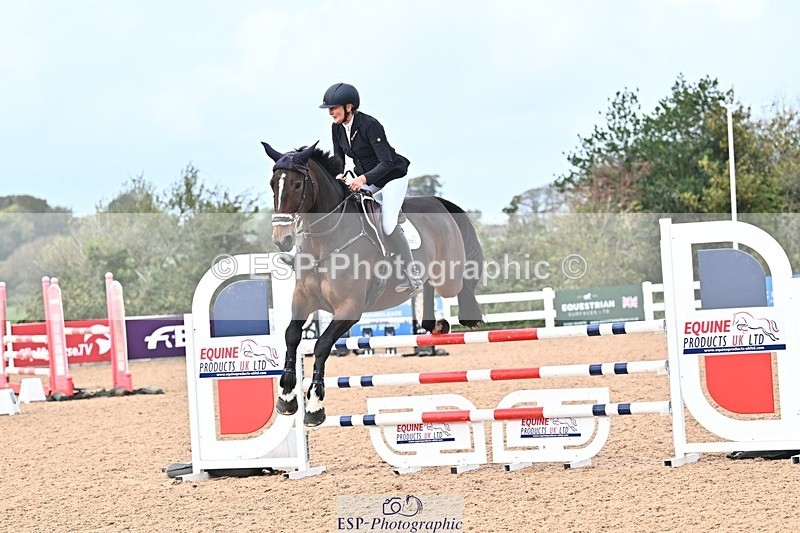 261014-125102-00501 - Cls  05 Snr Newcomers & 1.10m Open