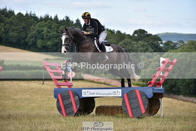 250802A-175852-09111 - H-370-Tom.Rowland-STRACOMER.CANDY.TOWN