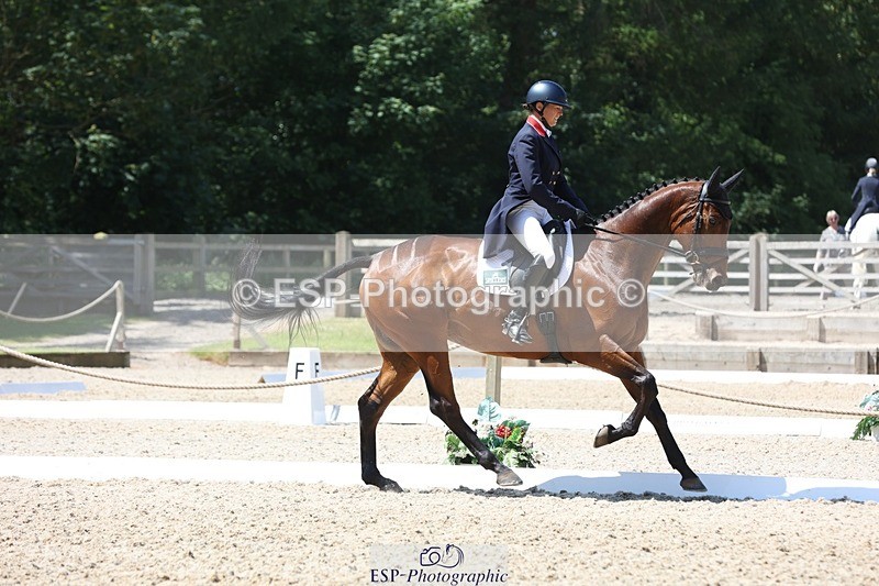 230526-122148-06208 - 160-SWHISKEY-Jeanette_Brakewell-WEDTrotUp+DR