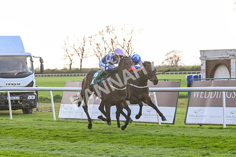 220425-Race 5-Super Hit-9197 - Race 5