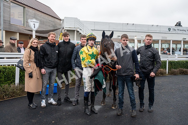 310125-Race 6-Crossing The Bar-3774 - Race 6