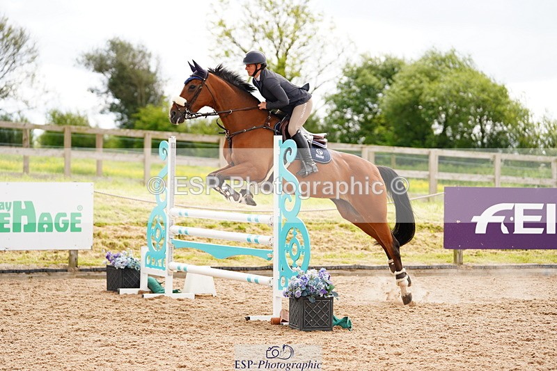 240526A-111602-07775 - Cls 26 Chard Equ 1.05m and 1.10m Grand Prix