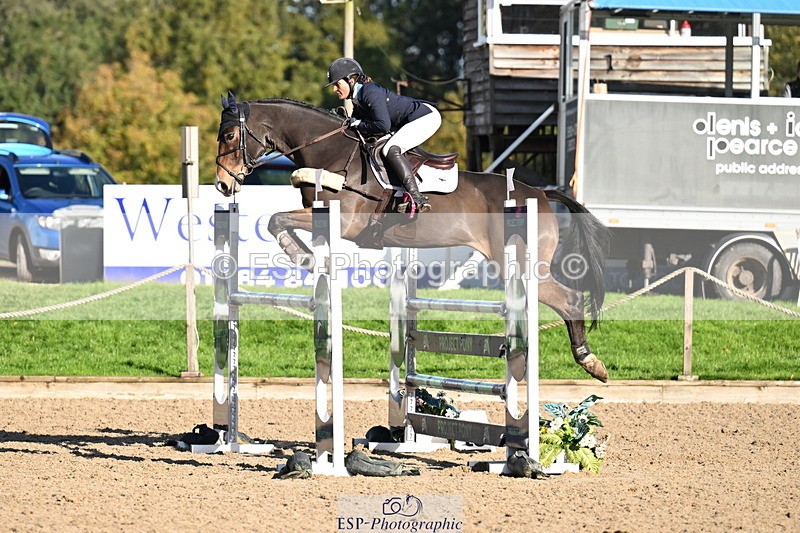 251024A-110419-06677 - B-157-Anna.Cheney