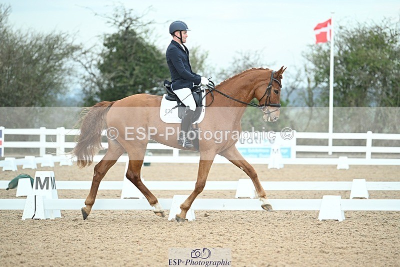 250403-084823-00394 - 034-Alejandro.Farina-Davian.Hit