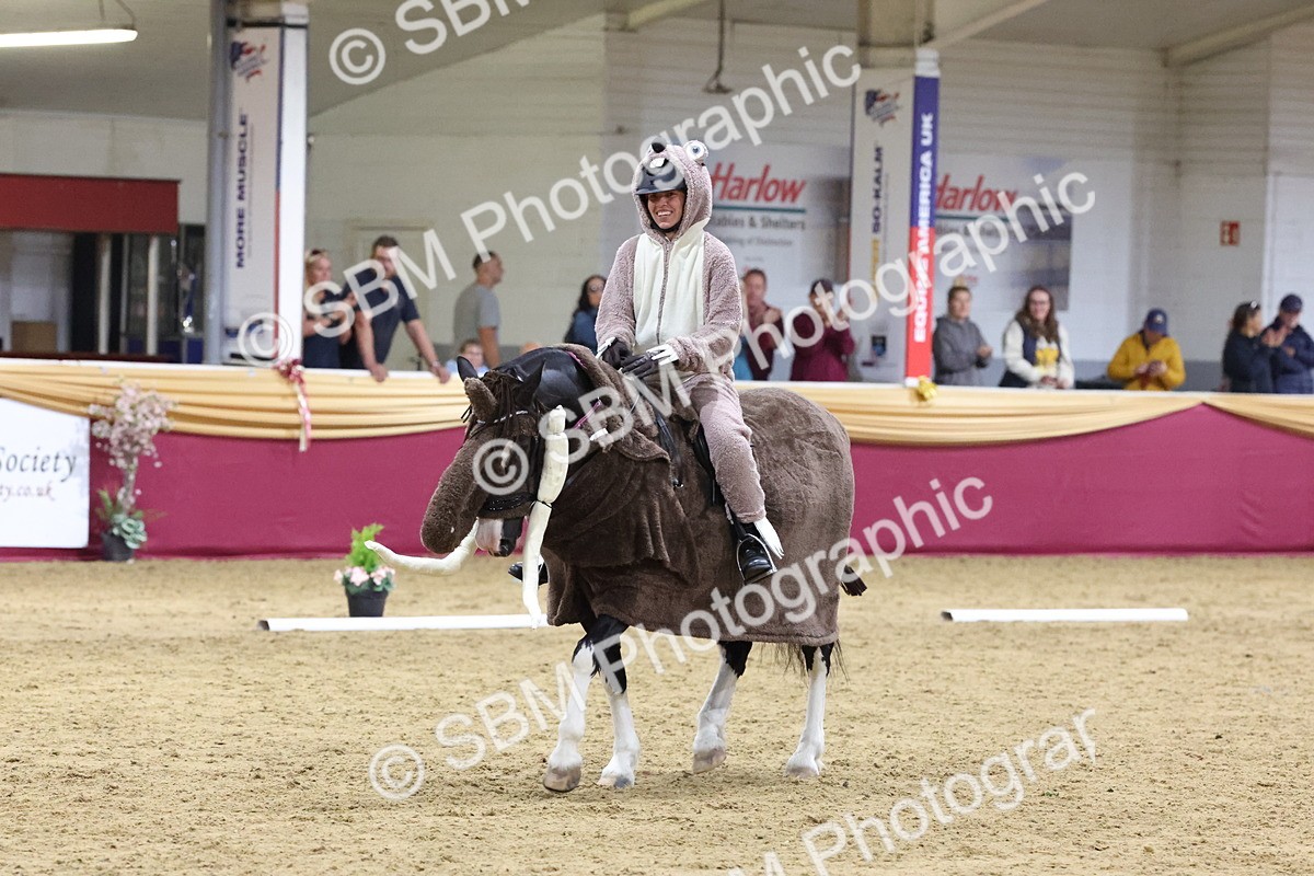SBM_10005 - Class 52 Strictly Fancy Dress-Age