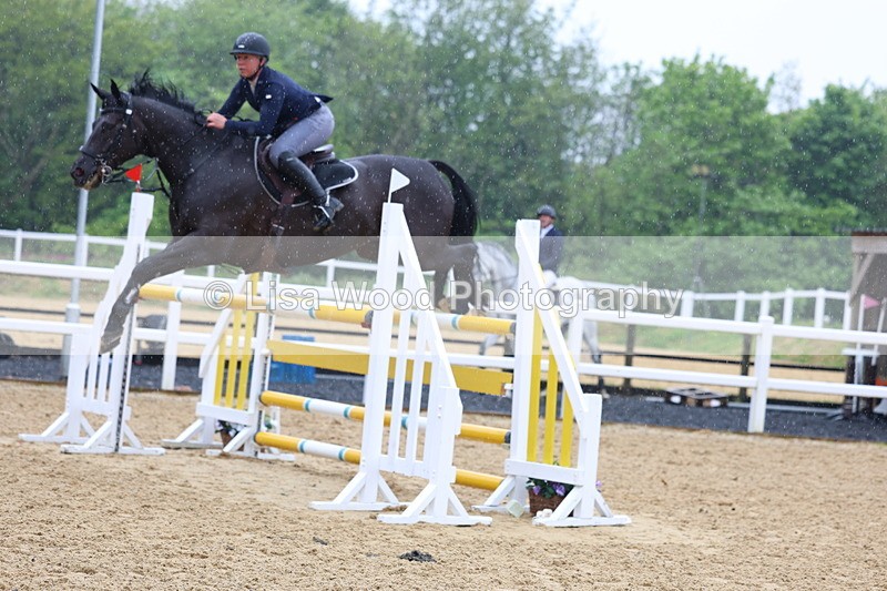 3E7A7366 - Class 8: Senior Foxhunter/1.20 open