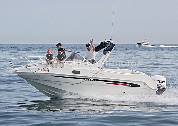 090809 MAIMITI IMG_7420 - Motorboats - Open