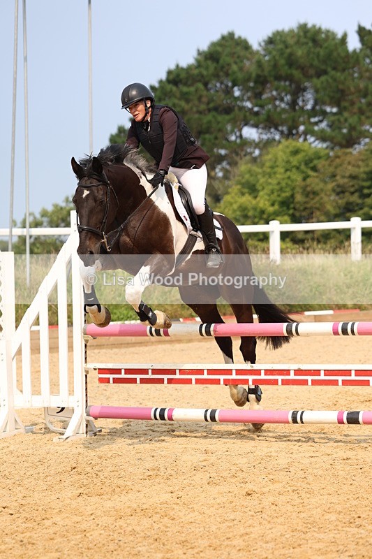 3E7A1317 - Class 4: Senior British Novice/90cm open