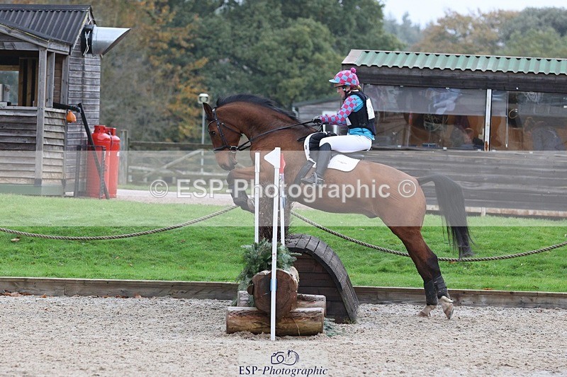 231118-141131-02175 - Cls 3 90cm