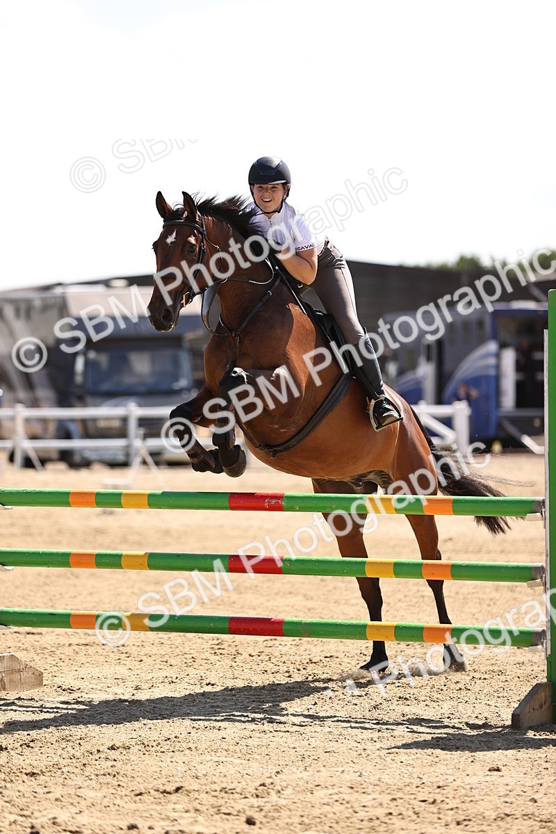 SBM_008033 - Class 10 - Senior 1.05m Open