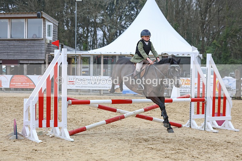 3E7A8369 - Class 13: Pony British Novice/80cm open