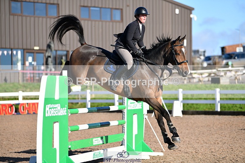 231110A-131606-00502 - Cls 5 Newcomers & 1.10m Open