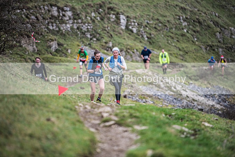 Litton-724 - Litton Christmas Cracker Fell Race (Limestone Series) Sunday 14th December 2025