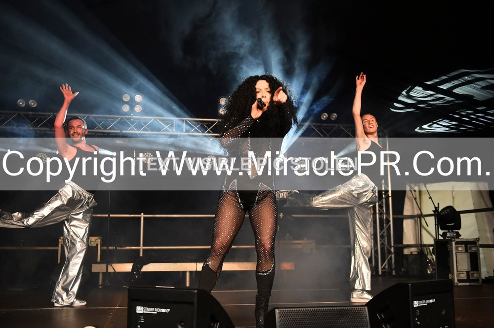 SH4_6245 - The Cher Experience