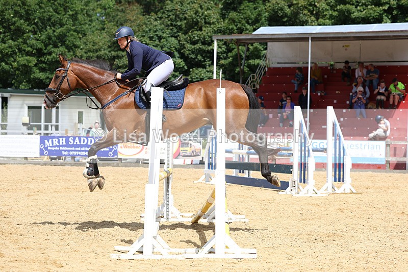 3E7A0426 - Class 9: Senior British Novice/90cm open