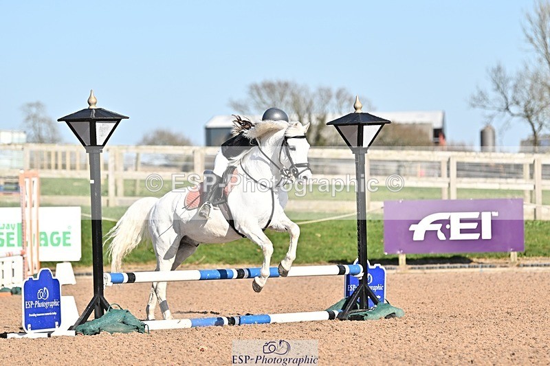 250401-164103-00187 - 60cm classes