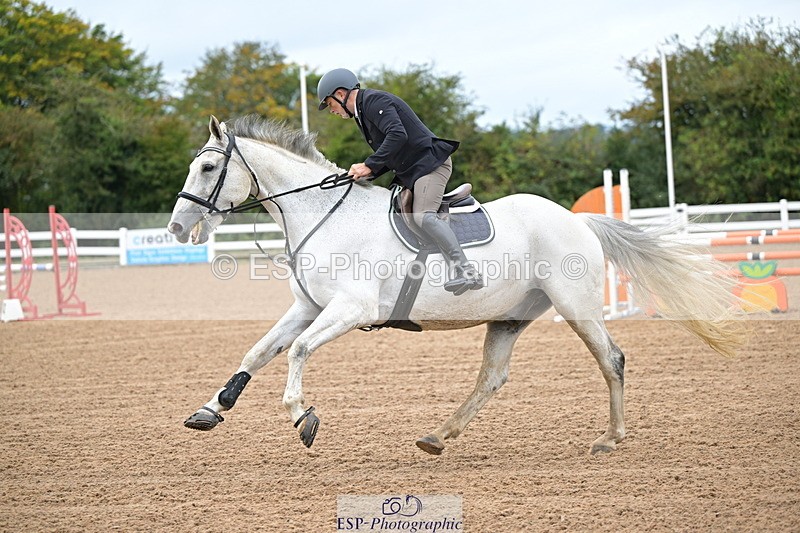 240925A-104540-00112 - Cls 1 British Novice and 90cm Open