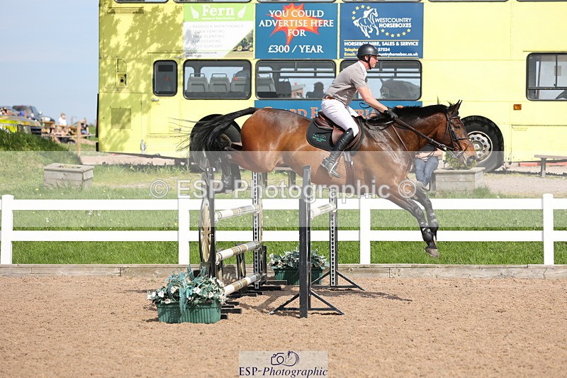 240510A-155808-09022 - Cls 18 1.10m National Am Quali and Open