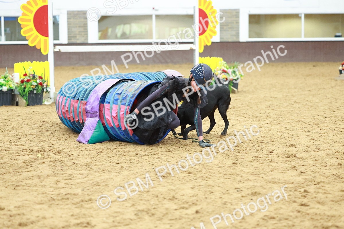 SBM_002586 - Class 3 - Horse & Hound (60cm)