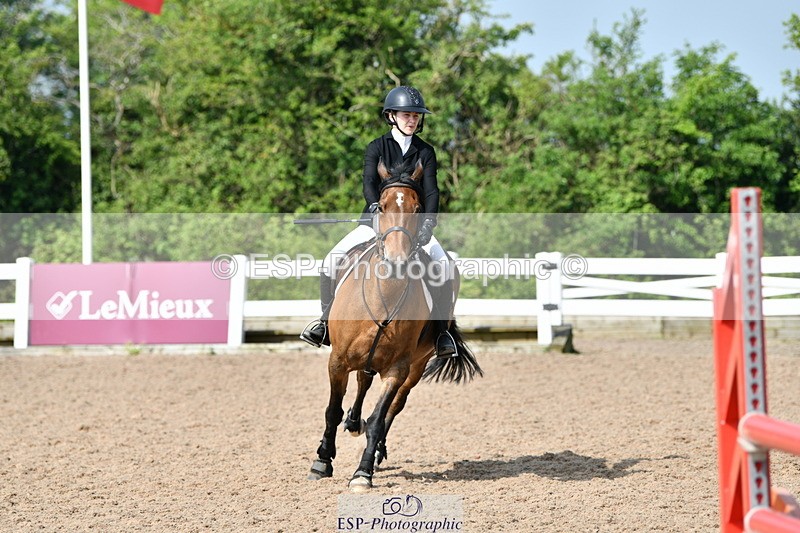 240511A-102543-11537 - Cls 28 95cm National Am Quali