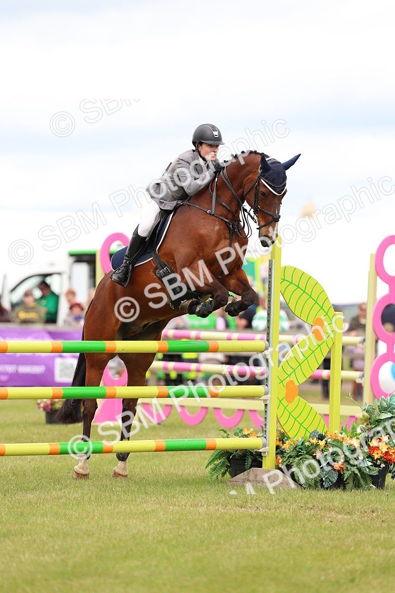 SBM_13925 - Class 206 - Senior Newcomers - 1.10m Open