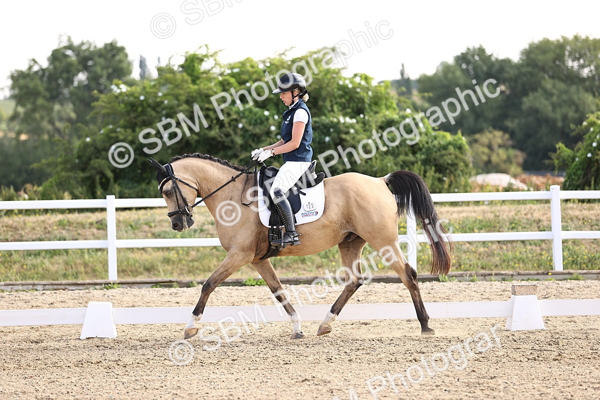 SBM_008531 - Novice 5 - 08.30-9.33