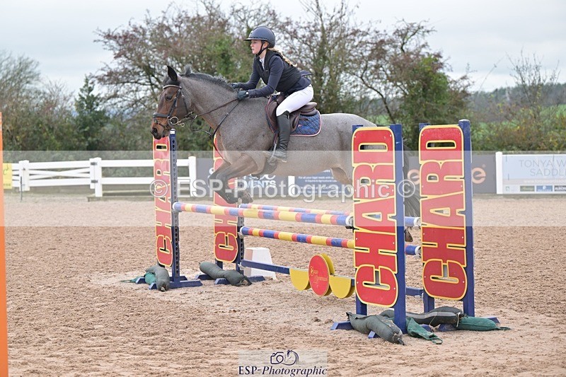 251116-115633-01293 - Cls 6 Pony Newcomers and 1m Open