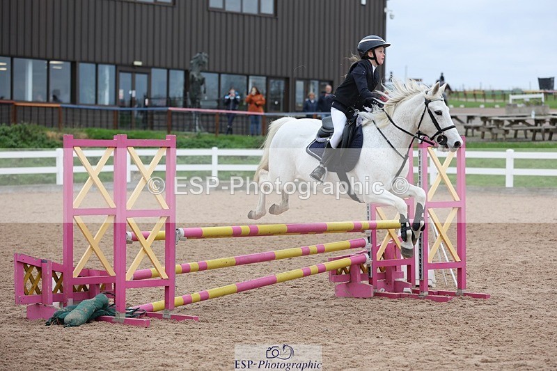 241116X-103533-00925 - Cls 08 Pony Winter Nov Champs