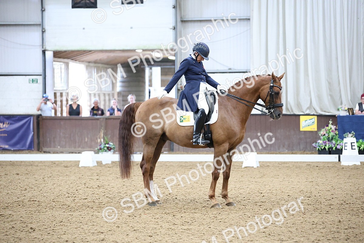 SBM_004734 - Class 9 - FEI Inter 1 Gold - 16.59-17.47