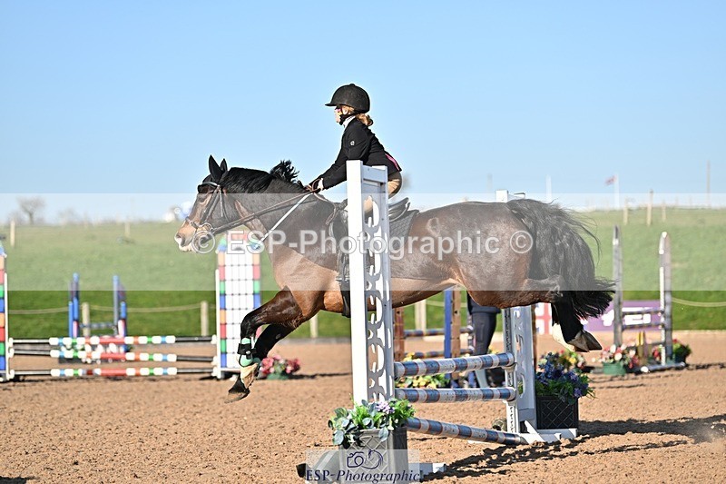 250401-172902-00441 - 70cm classes